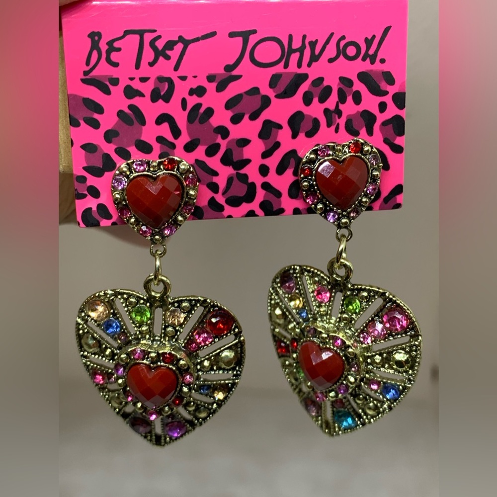 NOS Betsy Johnson Heart Earrings